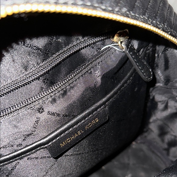 Michael Kors Black Rainbow Abbey MD Backpack. - Picture 16 of 16